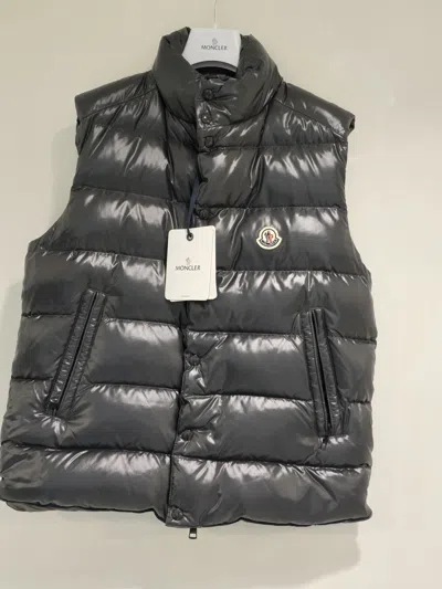 Moncler Stand Collar Cotton Vest In Light Gray