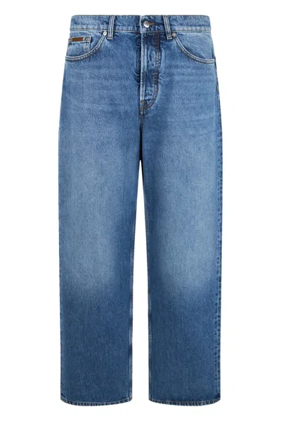 Moncler Straight Fit Jeans For Men In Blue