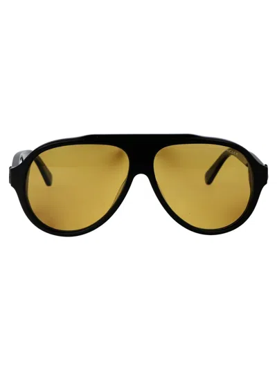 Moncler Sunglasses In 01h Nero Lucido