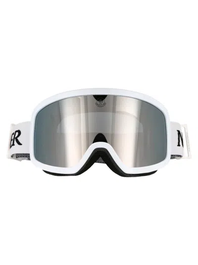 Moncler Ml0215 Sunglasses In 21c White