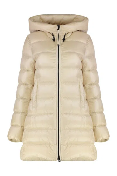 Moncler Suyenne Hooded Down Jacket In Neutral