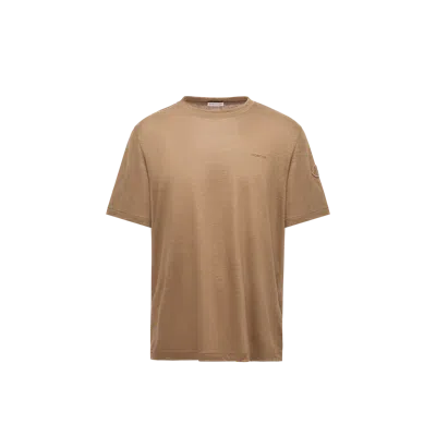 Moncler T-shirt En Lin À Logo In Brown