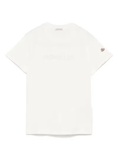 MONCLER T-SHIRT MIT LOGO-STICKEREI