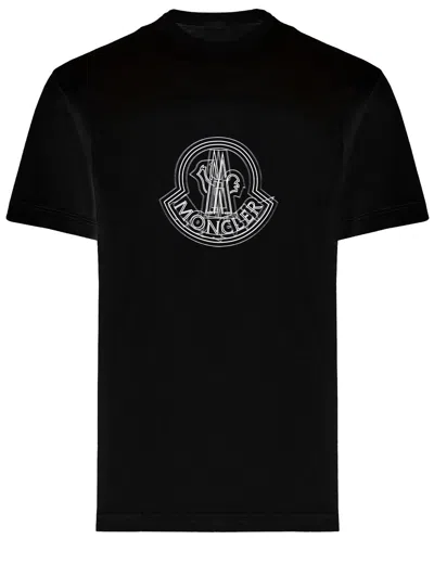 Moncler T-shirt With Gradient Patch In Black