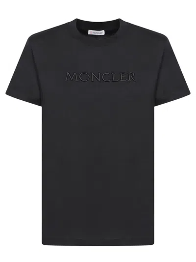 Moncler T-shirts In Black