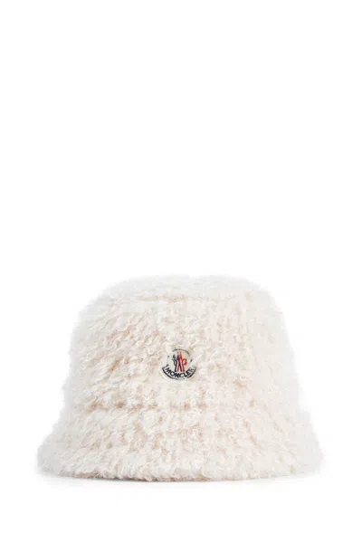 Moncler Teddy Bucket Hat In Neutral