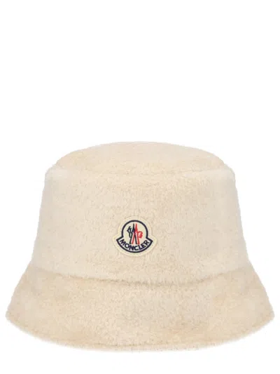 Moncler Teddy-effect Bucket Hat In Beige