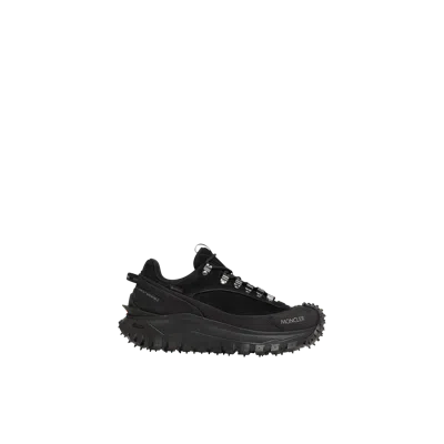 Moncler Sneakers Trailgrip Apex En Cuir Et Daim In Black