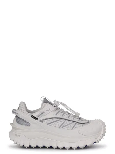 Moncler Trailgrip Gtx Low Top Sneakers In Bianco