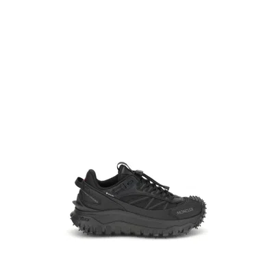 Moncler Trailgrip Gtx Panelled Sneakers In Black