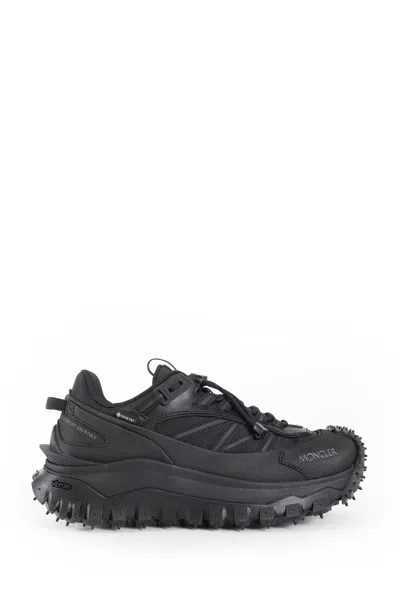Moncler Trailgrip Gtx Sneakers In White