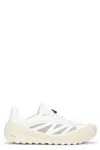 Moncler Trailgrip Lightweight Sneakers For Men In White