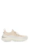Moncler Sneakers Trailgrip Lite3 En Nubuck Et Daim In Neutral