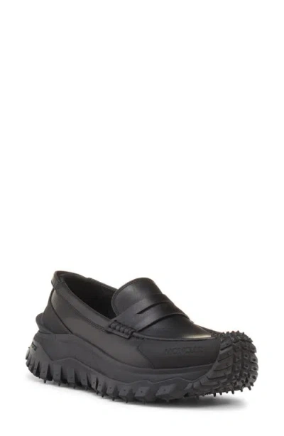 Moncler Trailgrip Loafer In Black