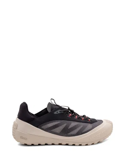 Moncler Trailgrip Lp Low Sneakers In Black