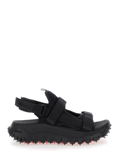 Moncler 'trailgrip Vela' Black Sandals With Logo On The Tongue And Cut-out Detail In Tech Fabric