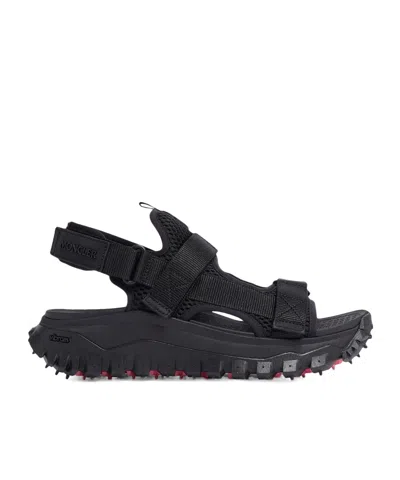Moncler Trailgrip Vela Logo Patch Sandals In Black