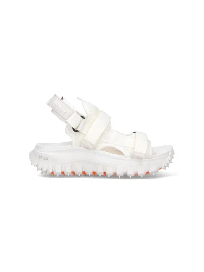 Moncler 45毫米trailgrip Vela科技织物凉鞋 In White