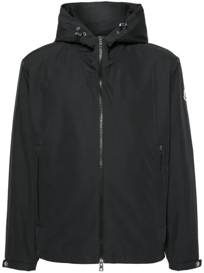 Moncler Traversier Hooded Jacket In Schwarz