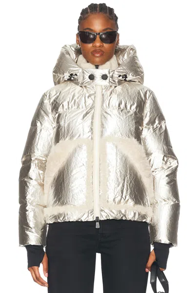 MONCLER TREVELIN BOMBER JACKET