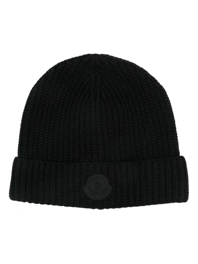Moncler Logo Carded Wool Beanie In Black