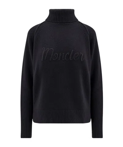 MONCLER MONCLER LOGO EMBROIDERED KNIT SWEATER