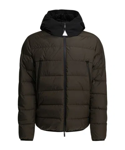 Moncler Vega Hooded Short Down Jacket In Green