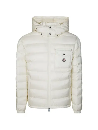 Moncler Verith Hooded Puffer Jacket In White