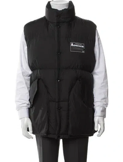 Pre-owned Moncler Vest In Black