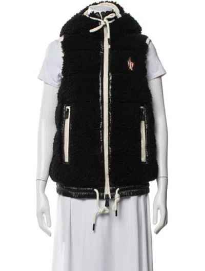 Pre-owned Moncler Vest In Black