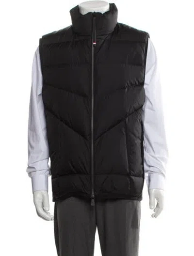 Pre-owned Moncler Vest In Gray