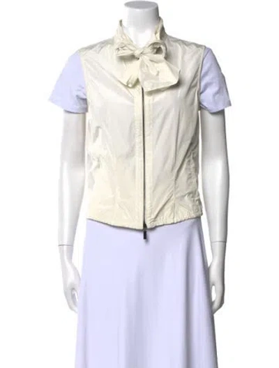 Pre-owned Moncler Vest In Neutral