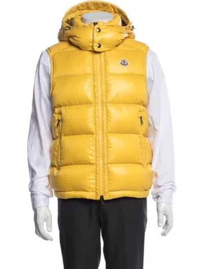 Pre-owned Moncler Vest In Yellow