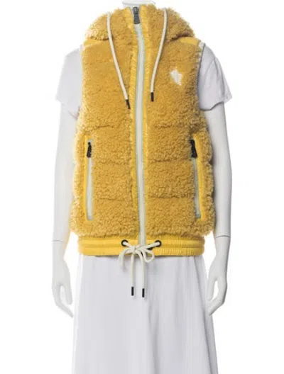 Pre-owned Moncler Vest In Yellow