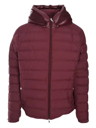Moncler Veumont Puffer Jacket In Red