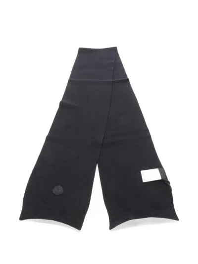 Pre-owned Moncler Vintage 2020s Logo-patch Scarf In Black