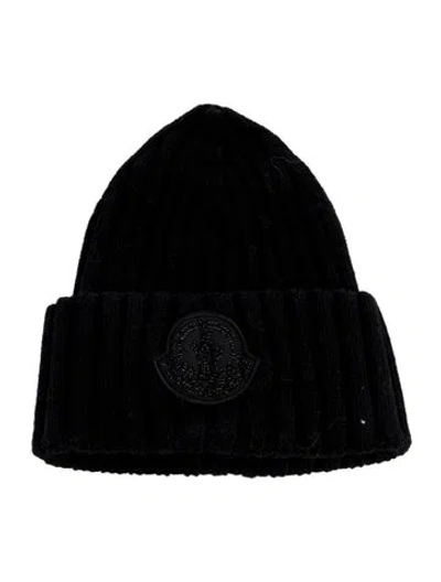Pre-owned Moncler Virgin Wool Beanie In Black