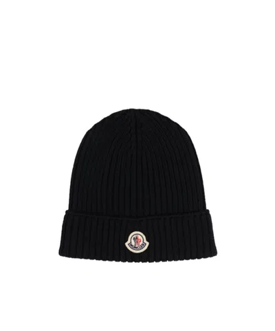 Moncler Enfant Logo Patch Beanie In Black