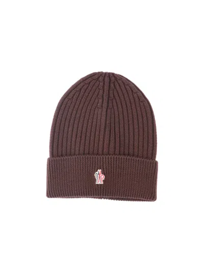 Moncler Virgin Wool Beanie In Burgundy