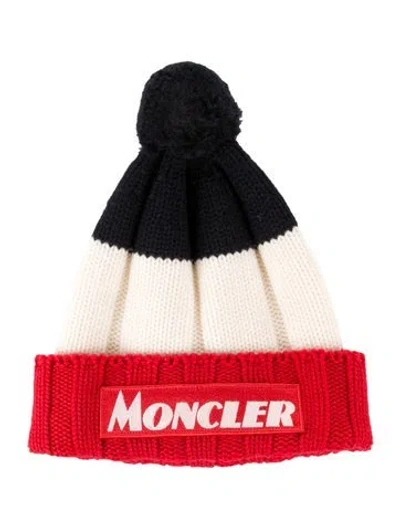 Pre-owned Moncler Virgin Wool Beanie In Red