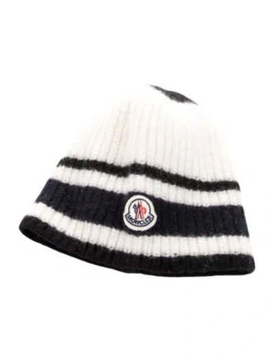 Pre-owned Moncler Babies' Virgin Wool Hat W/tags