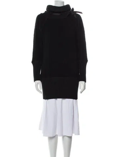 Pre-owned Moncler Virgin Wool Turtleneck Sweatshirt In Black