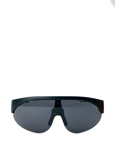 Moncler Visor Single-lens Sunglasses In Black