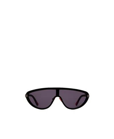 Moncler Vitesse Shield-frame Sunglasses In Black