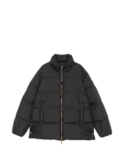 Moncler Vivantesse Short Down Jacket In Black