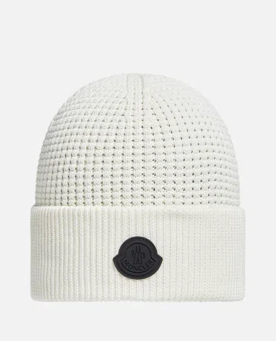 MONCLER WHITE LOGO BEANIE HAT