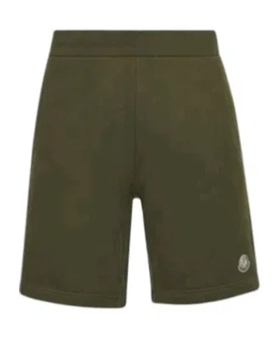 Moncler Wide-leg Shorts In Green
