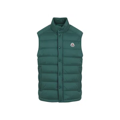 Moncler Quilted Sleeveless Jacket With High Collar In Green