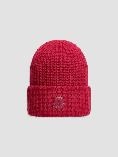 Moncler Women's Beanie Hat In Wool & Cashmere Blend In Red
