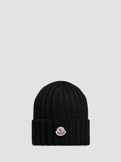 MONCLER WOMEN'S BEANIE HAT IN WOOL